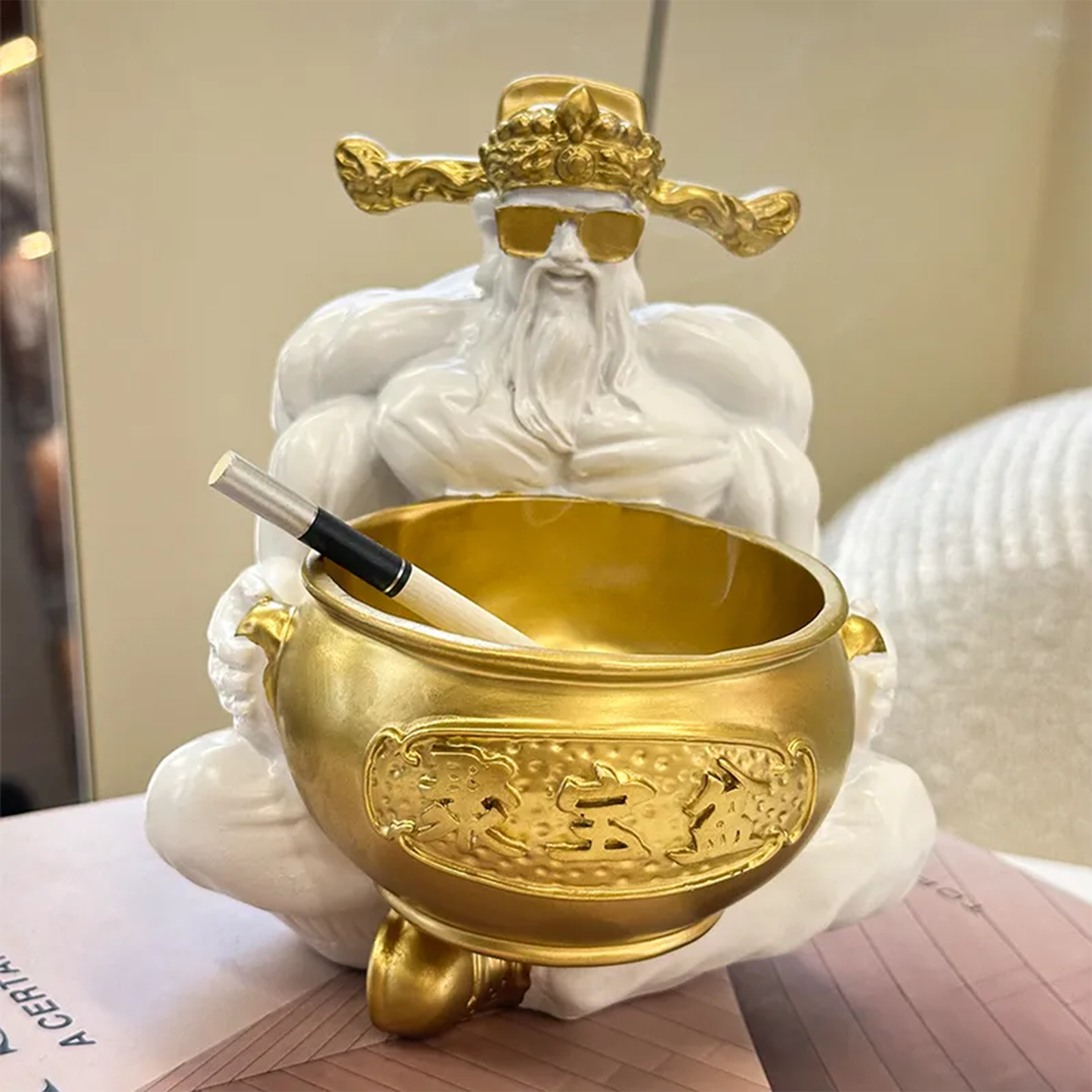 Creative Muscular Chinese God of Wealth Treasure Bowl Ashtray Home Decor