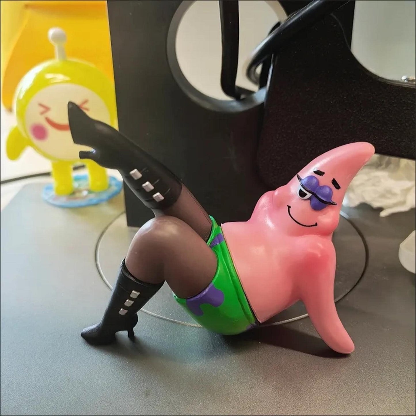 Quirky Patrick Star Figurine Sassy SpongeBob Character Decoration with Edgy Boots, Unique Gift for Fans, Funny Desk & Car Ornament