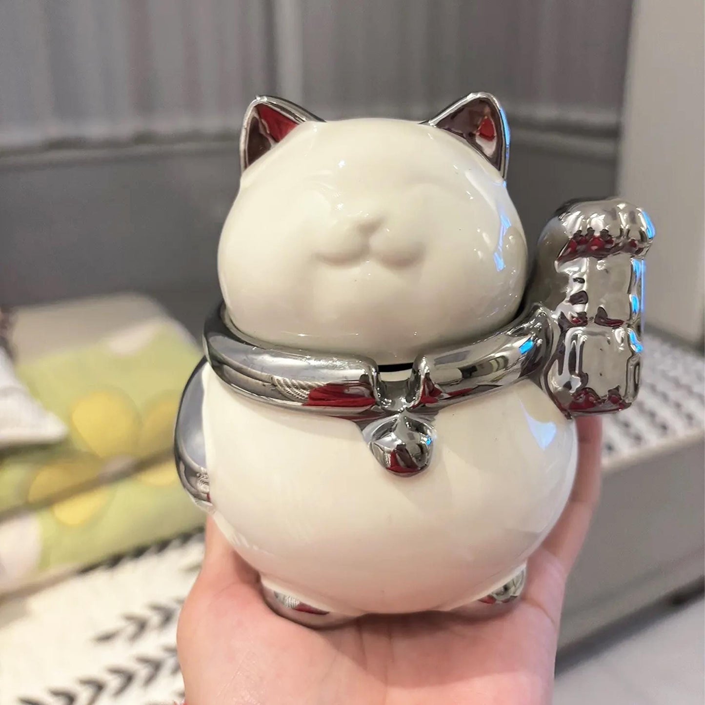 Cute Ceramic Lucky Cat Ashtray