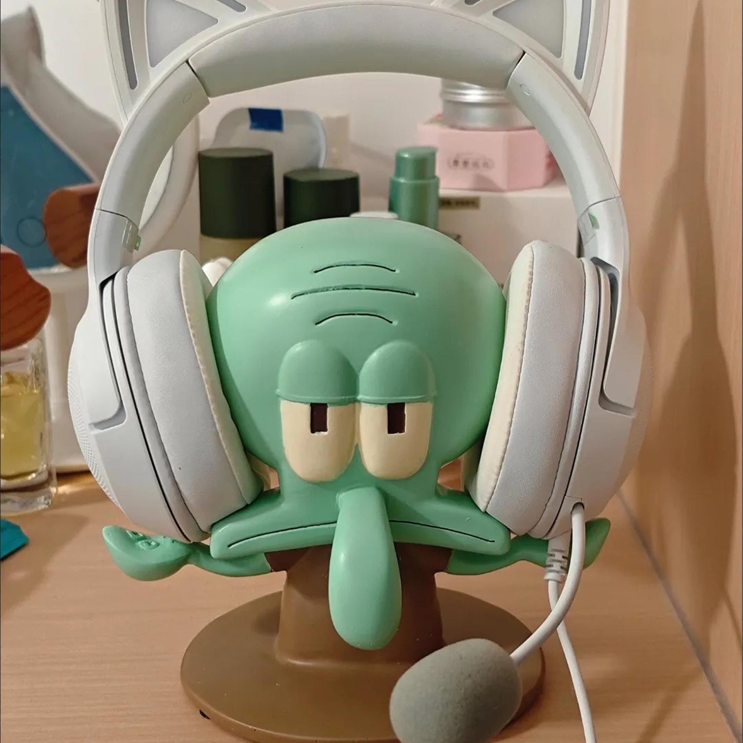 SpongeBob SquarePants  Squidward Headphone Stand, Fun and Creative Gaming Room Decor