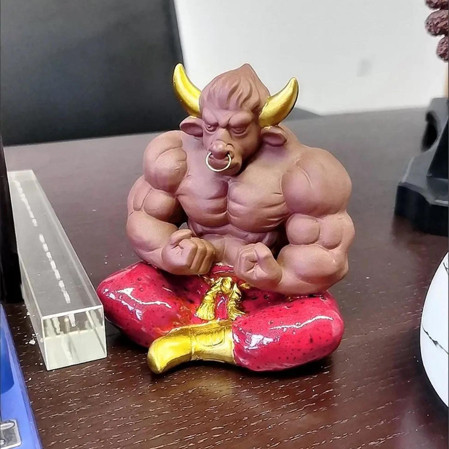 Muscle Bull Zen Meditation Statue - Home Decor Figurine