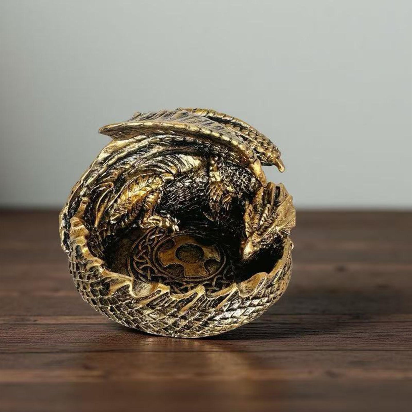 Mythical Dragon Ashtray | Fantasy Creature Home Decor, Gothic Smoking Accessory, Unique Gift for Dragon Enthusiasts