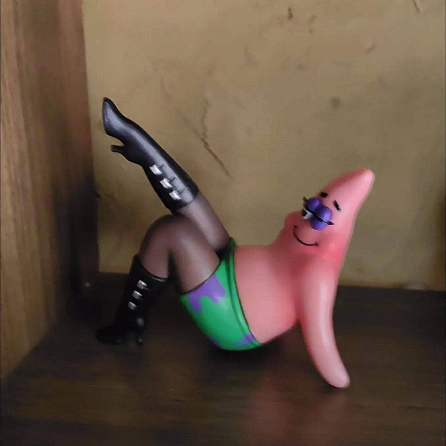 Quirky Patrick Star Figurine  Sassy SpongeBob Character Decoration with Edgy Boots, Unique Gift for Fans, Funny Desk & Car Ornament