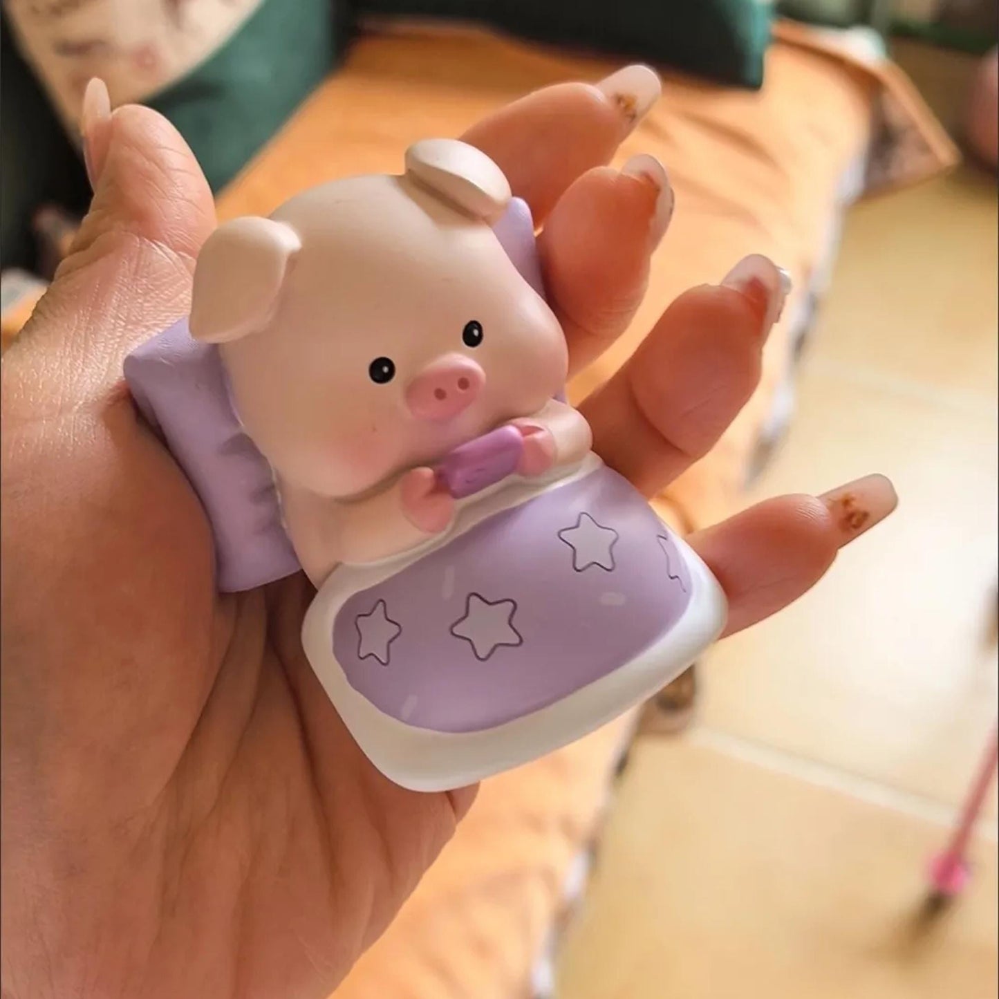 Cute Animal Figurines - Cat, Pig, Shiba Inu Bedtime Phone-Lover Decor