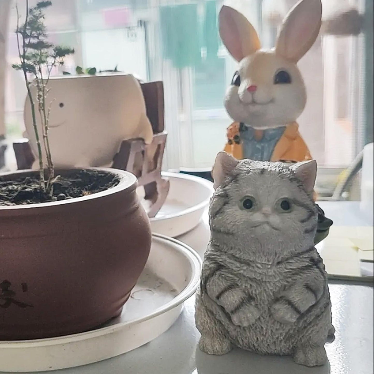 Cute Praying Cat Figurine  Resin Cat Sculpture, Cat Lover Gift, Whimsical Home Decor Accent for Desk & Shelf