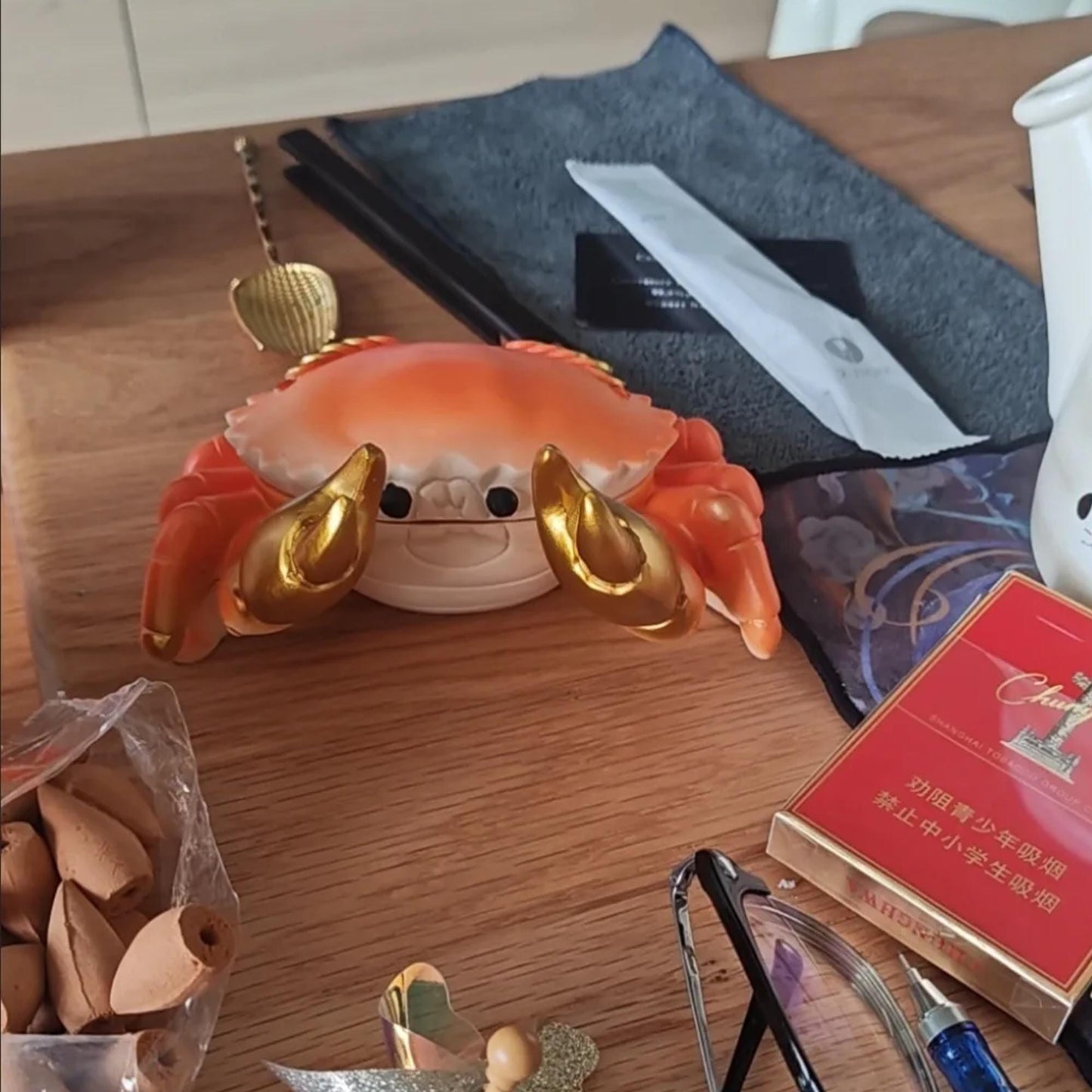 Whimsical Crab Ashtray - Beachy Home Accent