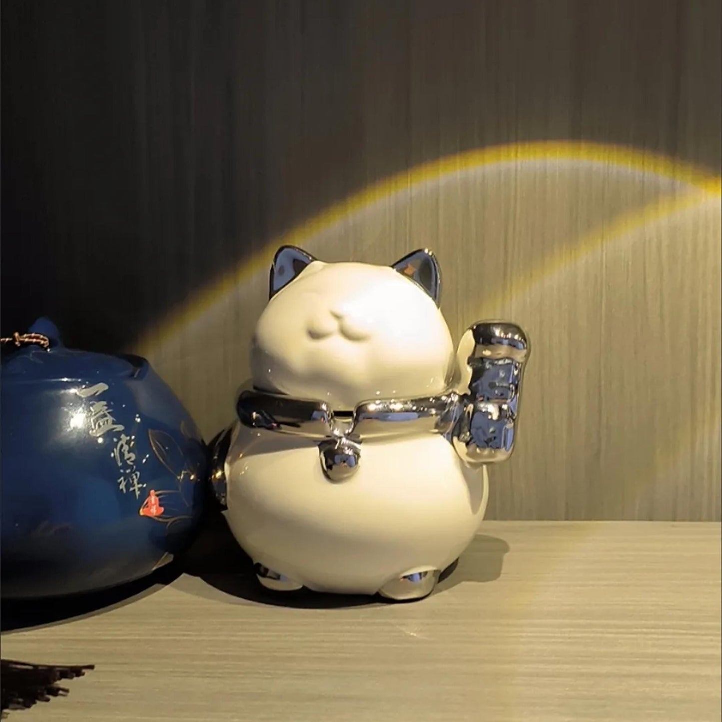 Cute Ceramic Lucky Cat Ashtray