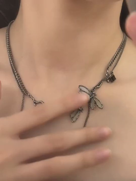 Vintage Dragonfly Choker Necklace – Enamel Wings, Twig Design & Black Gem Accent